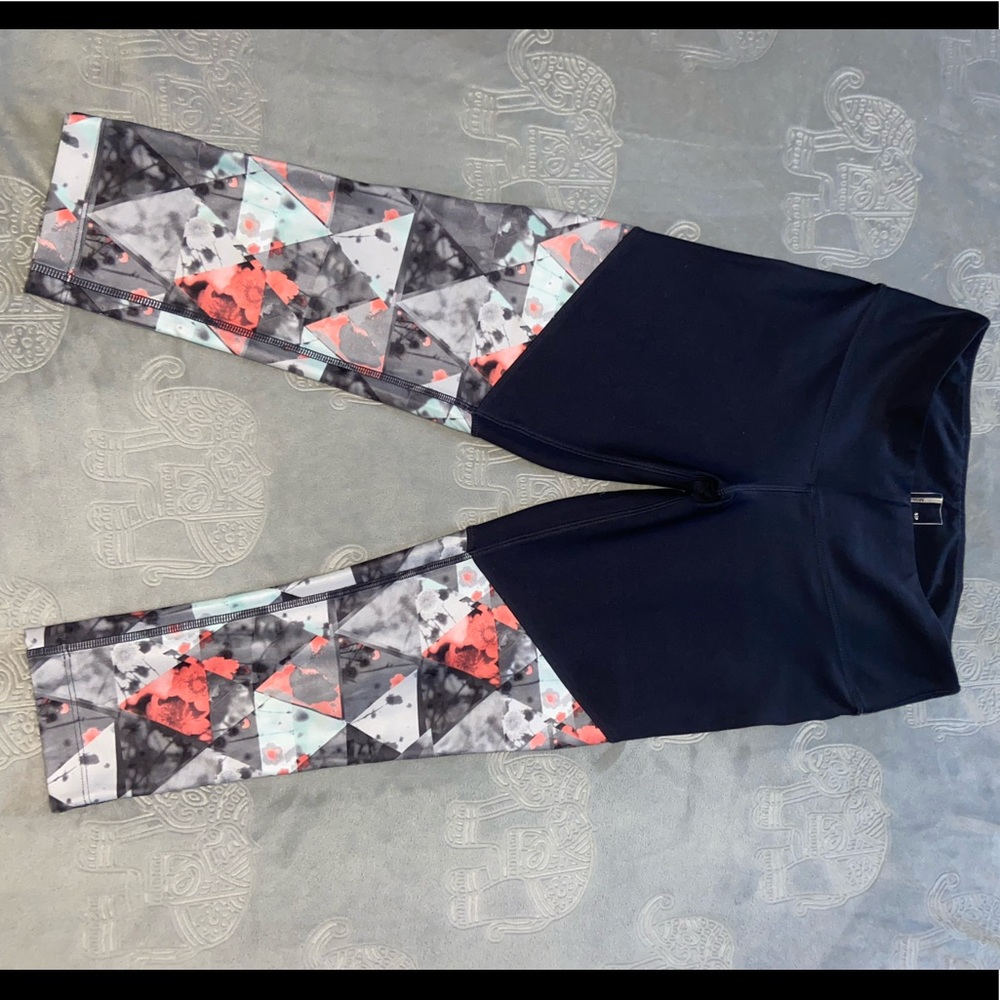 Mondetta Women’s Leggings Cropped Workout Pants